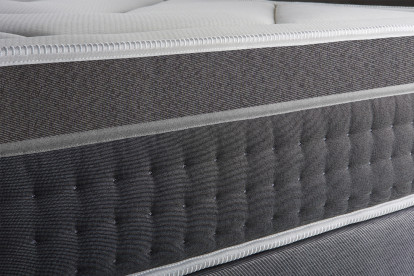 Matelas 200x200 cm Ressorts ensachés et Mémoire de forme - Trente