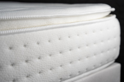 Pack lit complet 160x200 cm - Matelas + Sommier Blanc + 2 oreillers + Couette - Vingt-Quatre PLUS